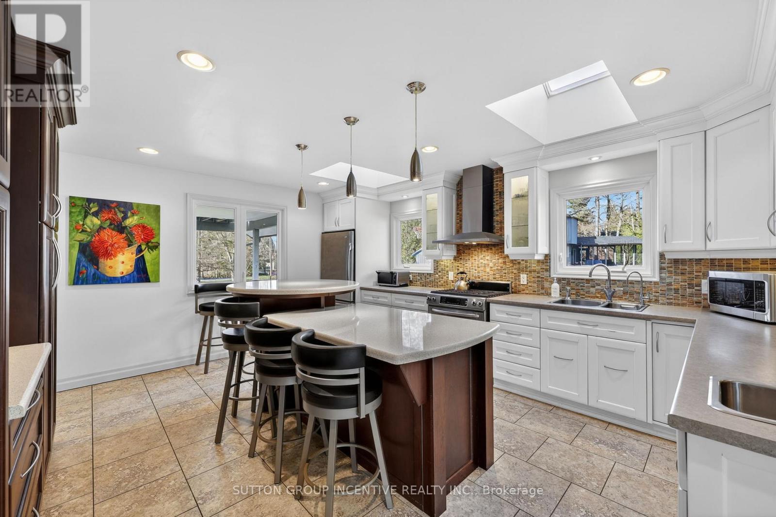 24 Brambel Road, Oro-Medonte, Ontario  L0L 2L0 - Photo 8 - S13029744