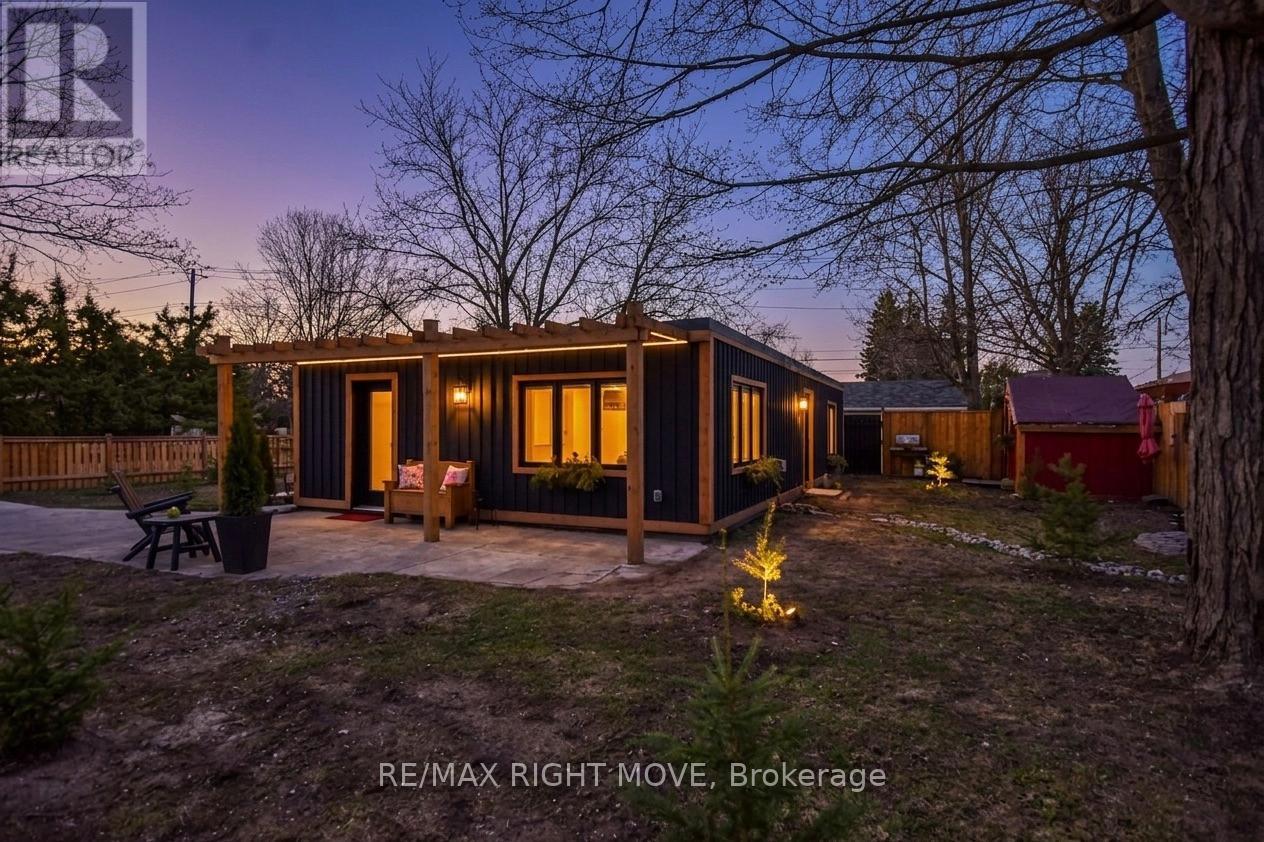 51 Walker Avenue, Orillia, Ontario  L3V 6G9 - Photo 1 - S13029916