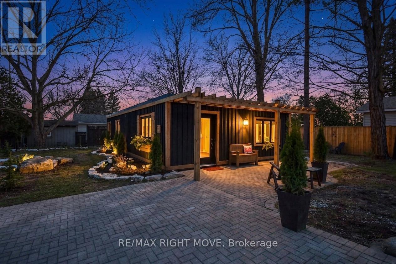 51 Walker Avenue, Orillia, Ontario  L3V 6G9 - Photo 2 - S13029916