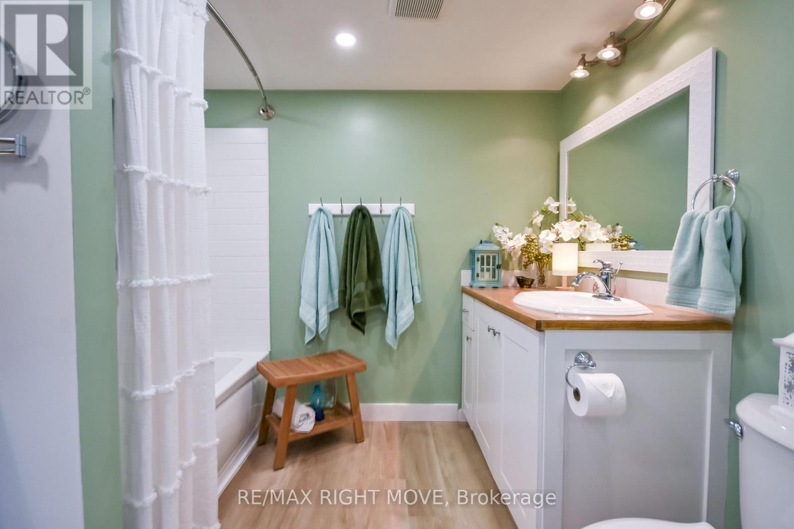 51 Walker Avenue, Orillia, Ontario  L3V 6G9 - Photo 29 - S13029916