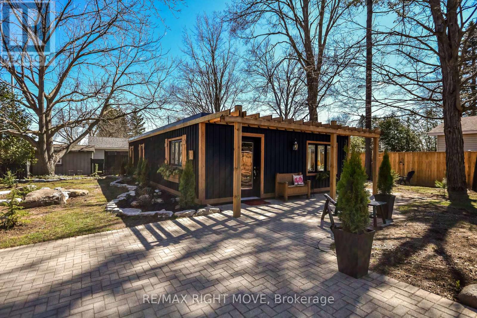 51 Walker Avenue, Orillia, Ontario  L3V 6G9 - Photo 37 - S13029916