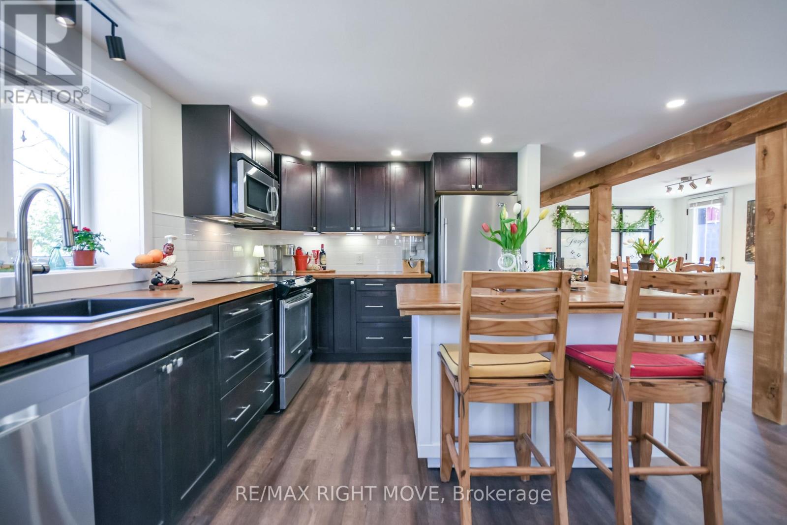 51 Walker Avenue, Orillia, Ontario  L3V 6G9 - Photo 4 - S13029916