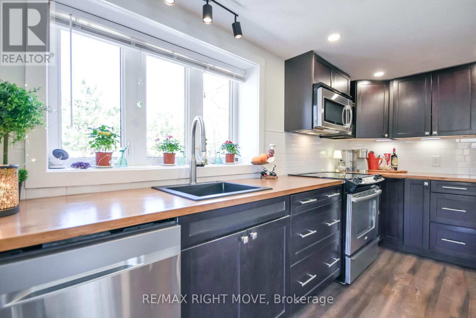 51 Walker Avenue, Orillia, Ontario  L3V 6G9 - Photo 5 - S13029916