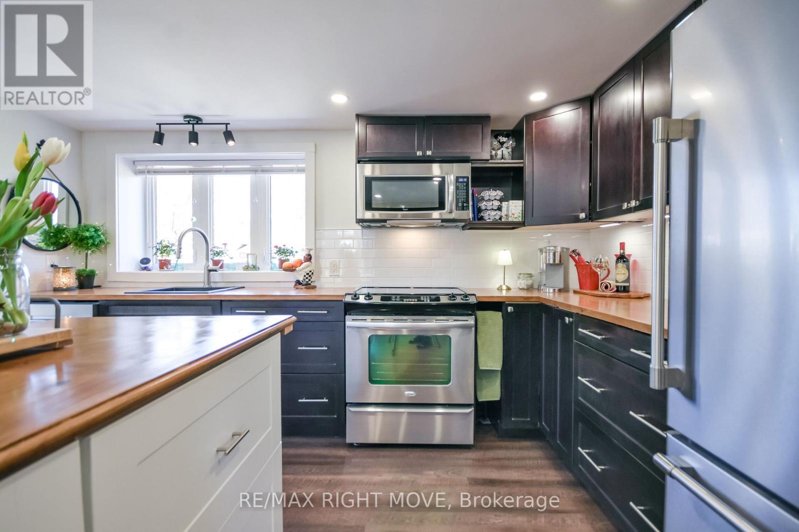 51 Walker Avenue, Orillia, Ontario  L3V 6G9 - Photo 9 - S13029916