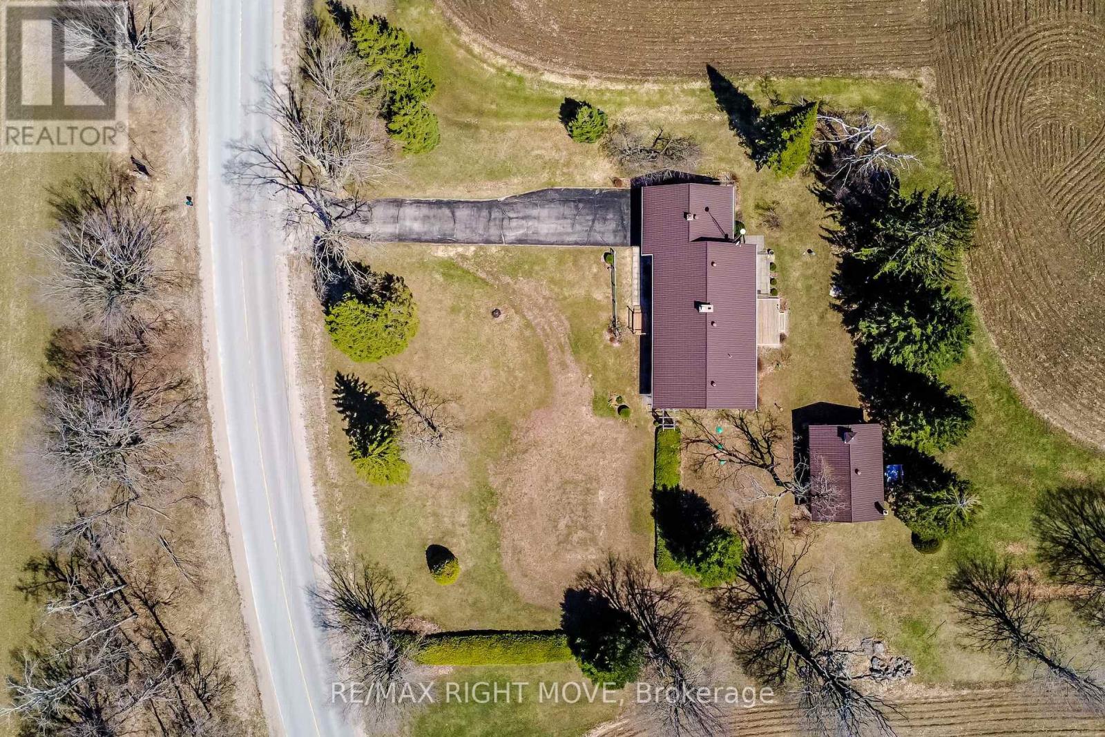 978 15/16 Side Road E, Oro-Medonte, Ontario  L0L 1T0 - Photo 5 - S13029948