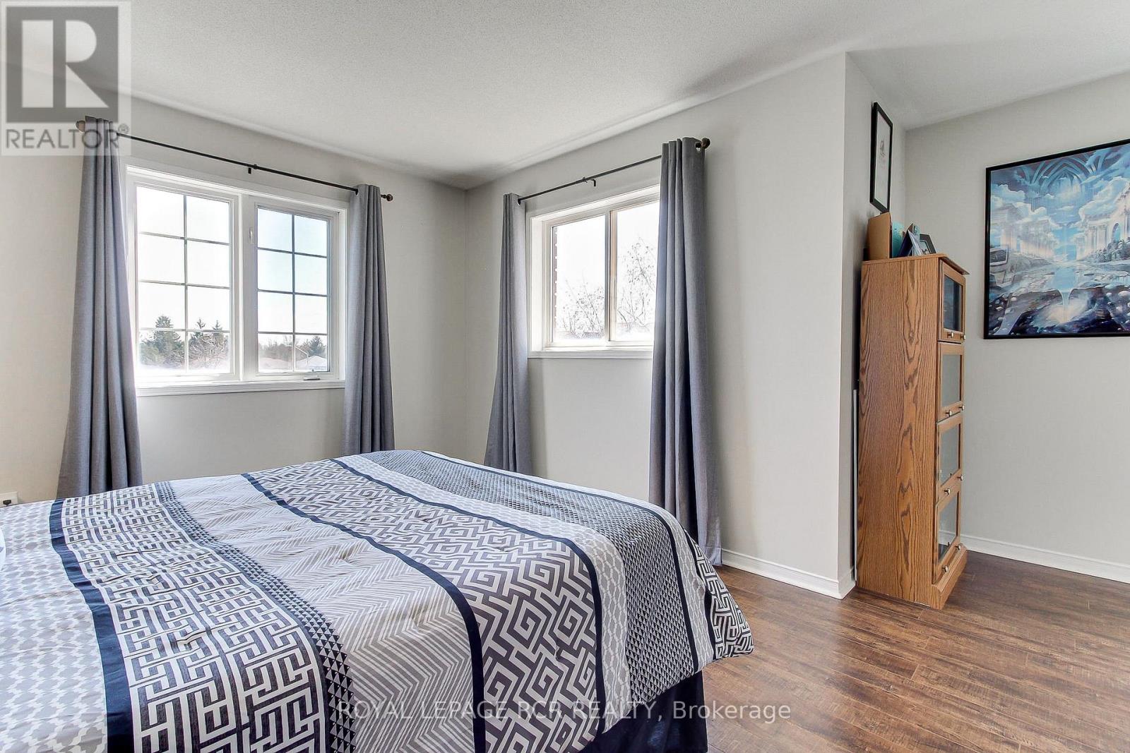 74 Drake Drive, Barrie (Painswick South), Ontario  L4N 8X4 - Photo 27 - S13030060