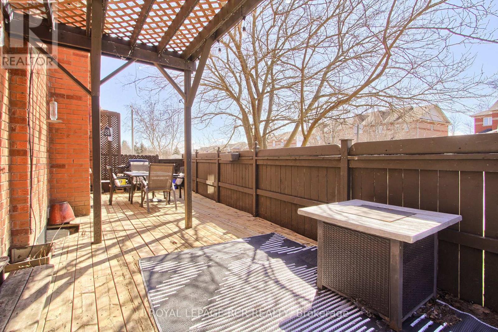 74 Drake Drive, Barrie (Painswick South), Ontario  L4N 8X4 - Photo 37 - S13030060