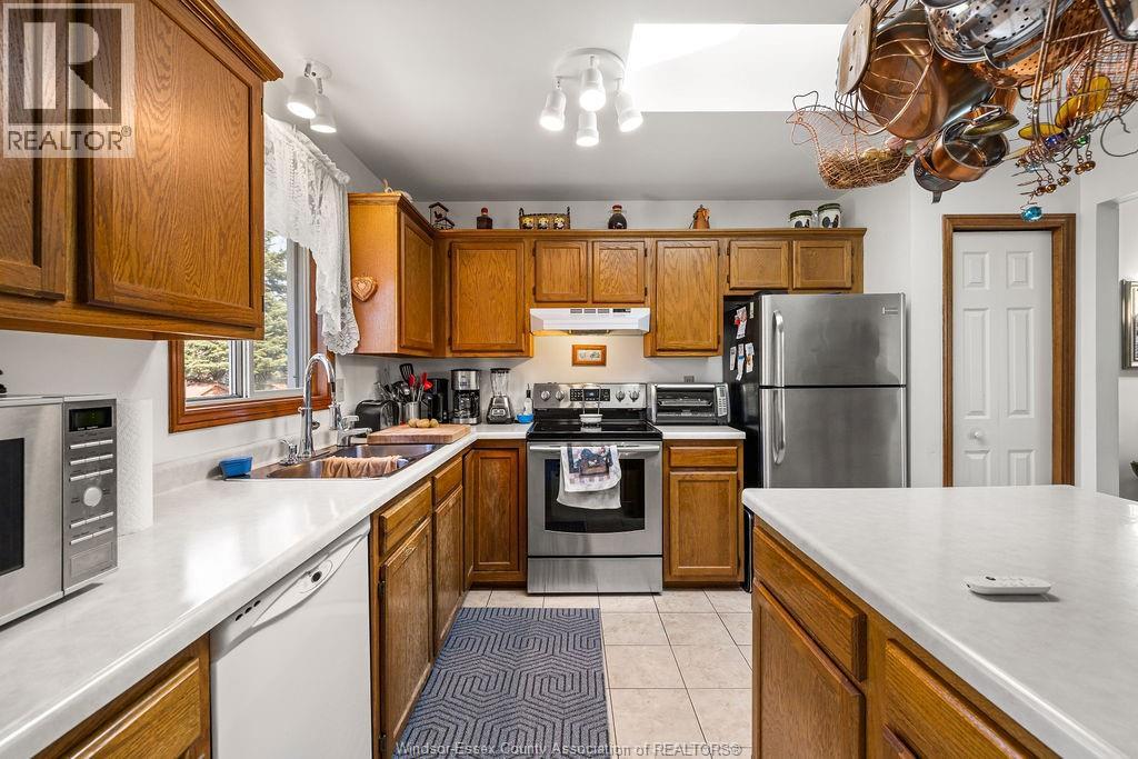 292 Ramblewood, Lasalle, Ontario  N9J 3B3 - Photo 7 - 26008893