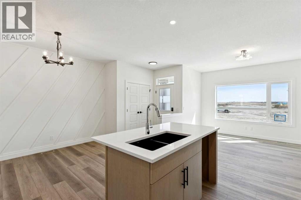 240 Layton Link SE, Airdrie, Alberta  T4A 3R7 - Photo 11 - A2284664