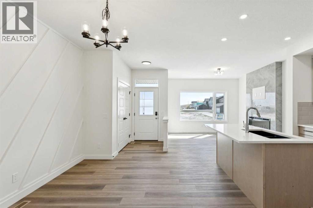 240 Layton Link SE, Airdrie, Alberta  T4A 3R7 - Photo 13 - A2284664