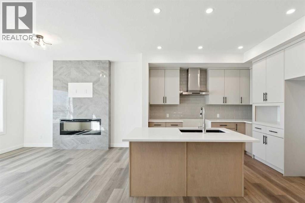 240 Layton Link SE, Airdrie, Alberta  T4A 3R7 - Photo 7 - A2284664