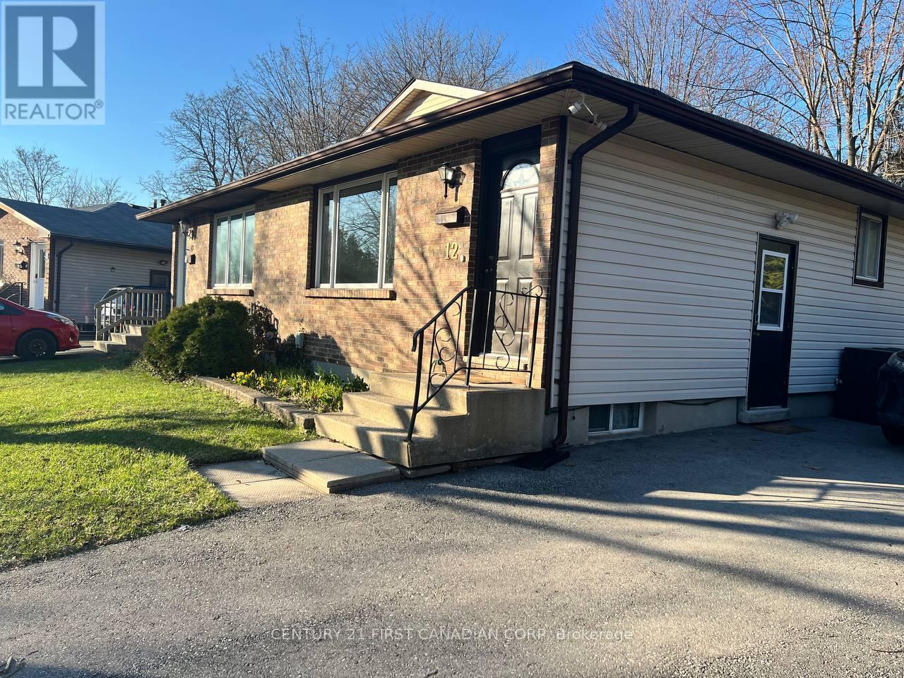 12 Wenlock Crescent, London North, Ontario  N6G 3B6 - Photo 2 - X13030266