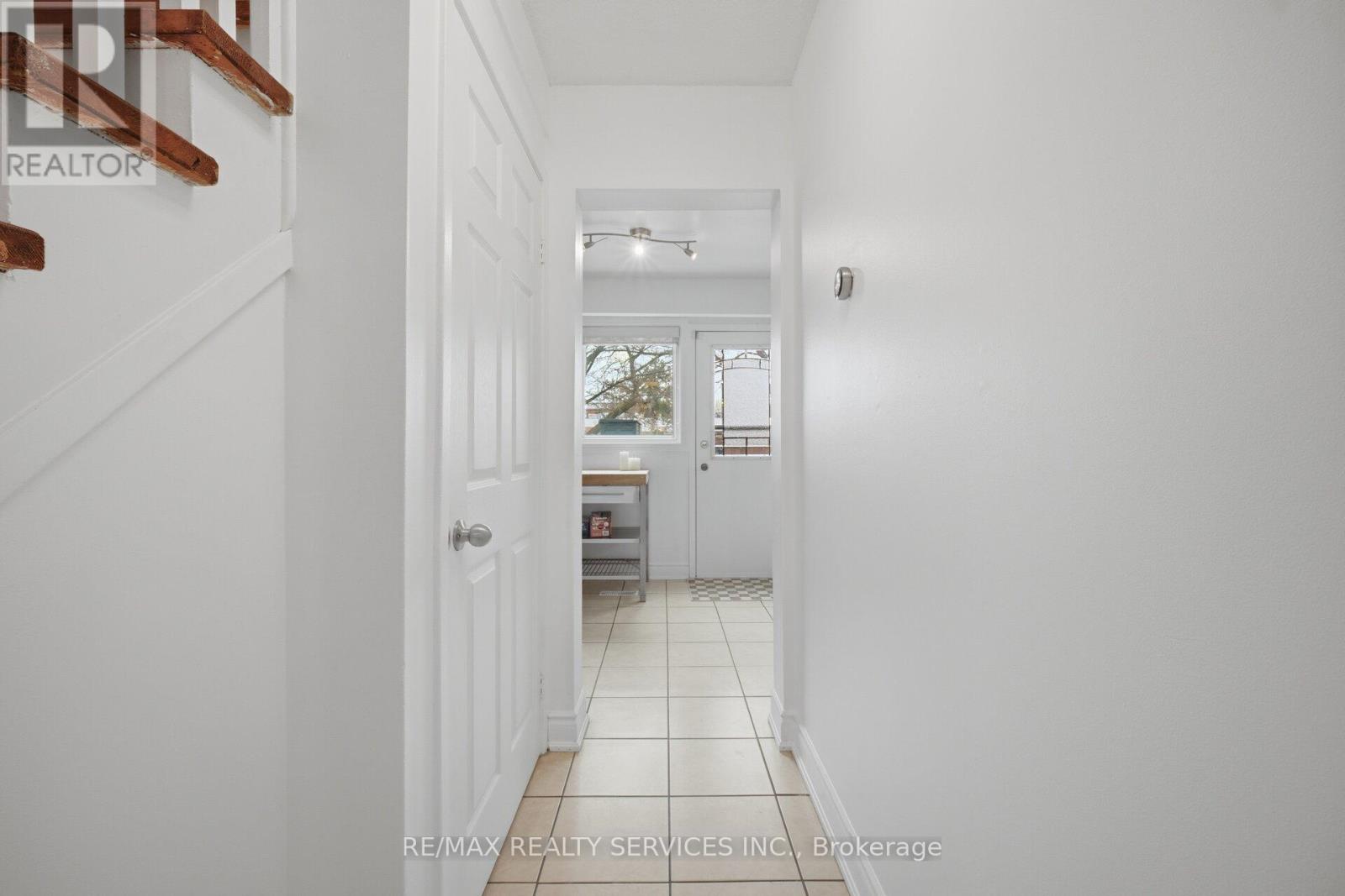 48 Terryhill Square, Brampton, Ontario  L6Z 1N1 - Photo 30 - W13029710