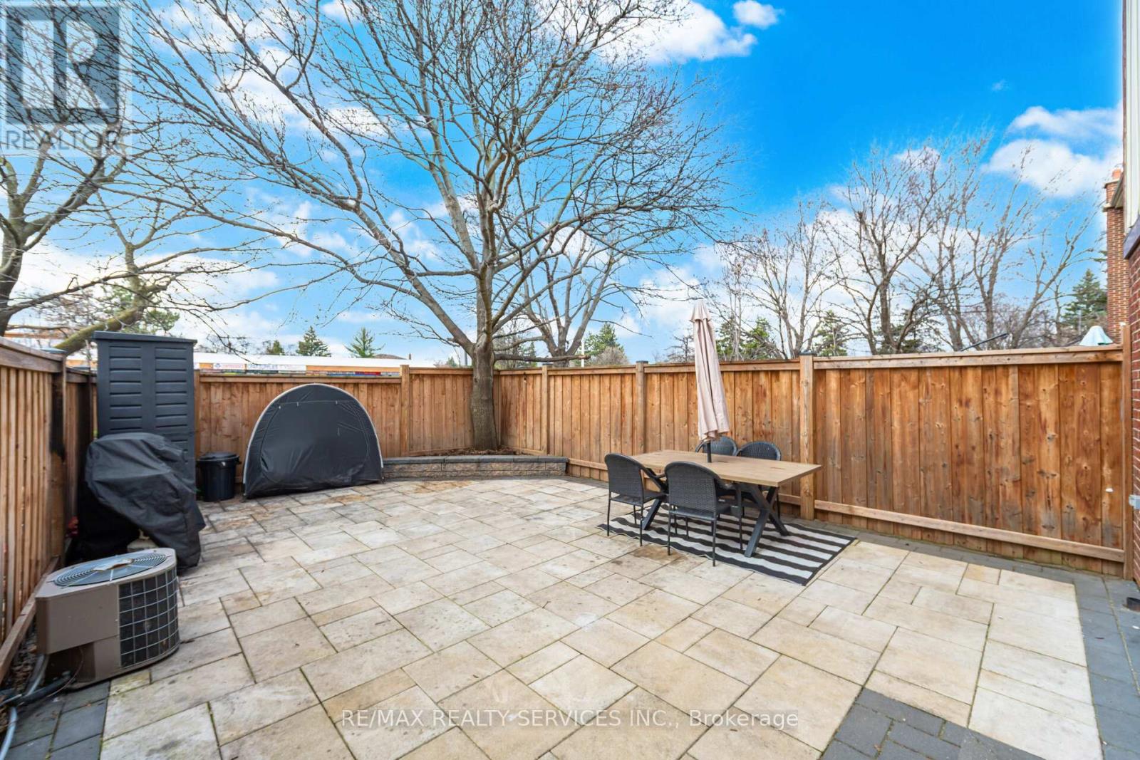 48 Terryhill Square, Brampton, Ontario  L6Z 1N1 - Photo 37 - W13029710