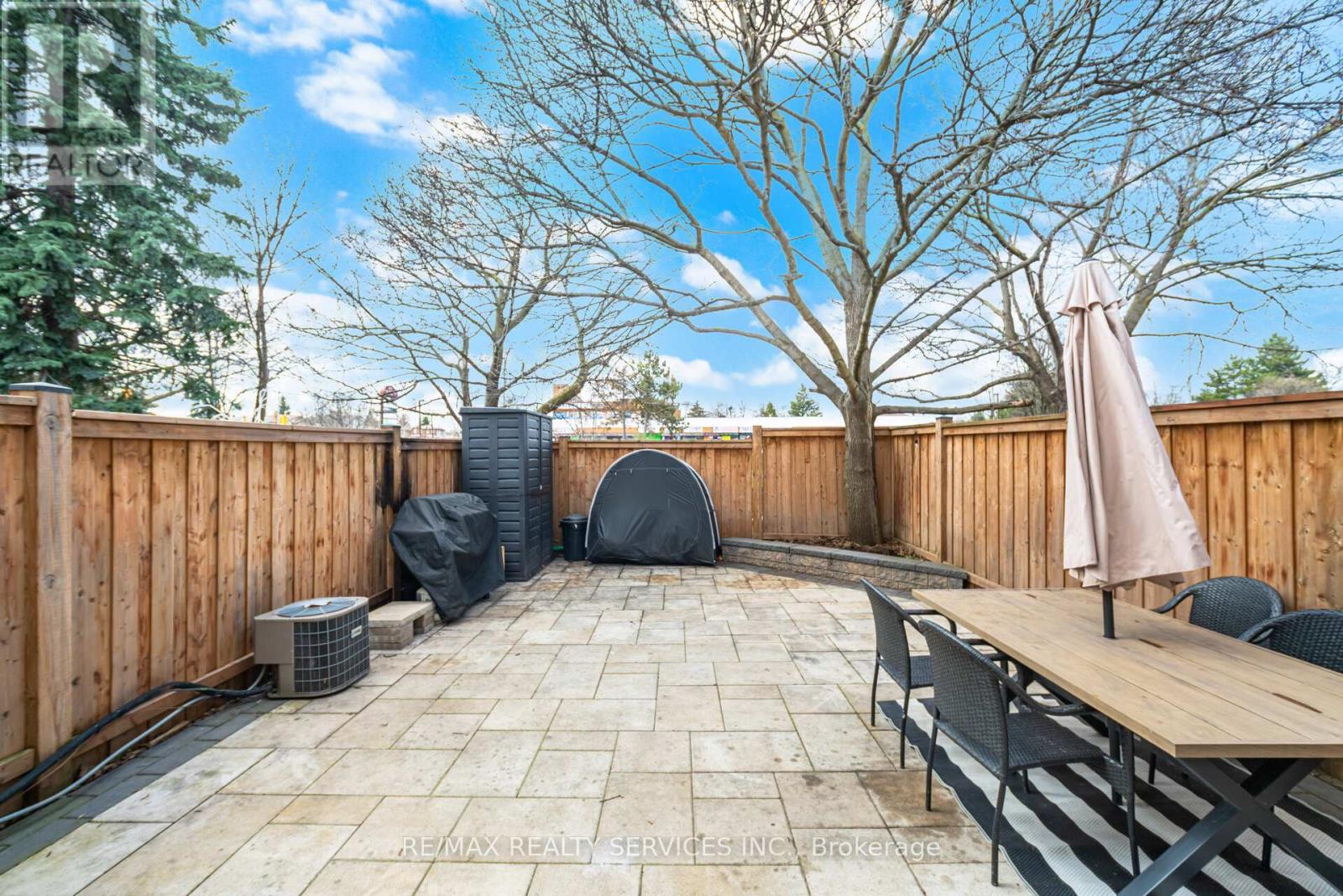 48 Terryhill Square, Brampton, Ontario  L6Z 1N1 - Photo 38 - W13029710