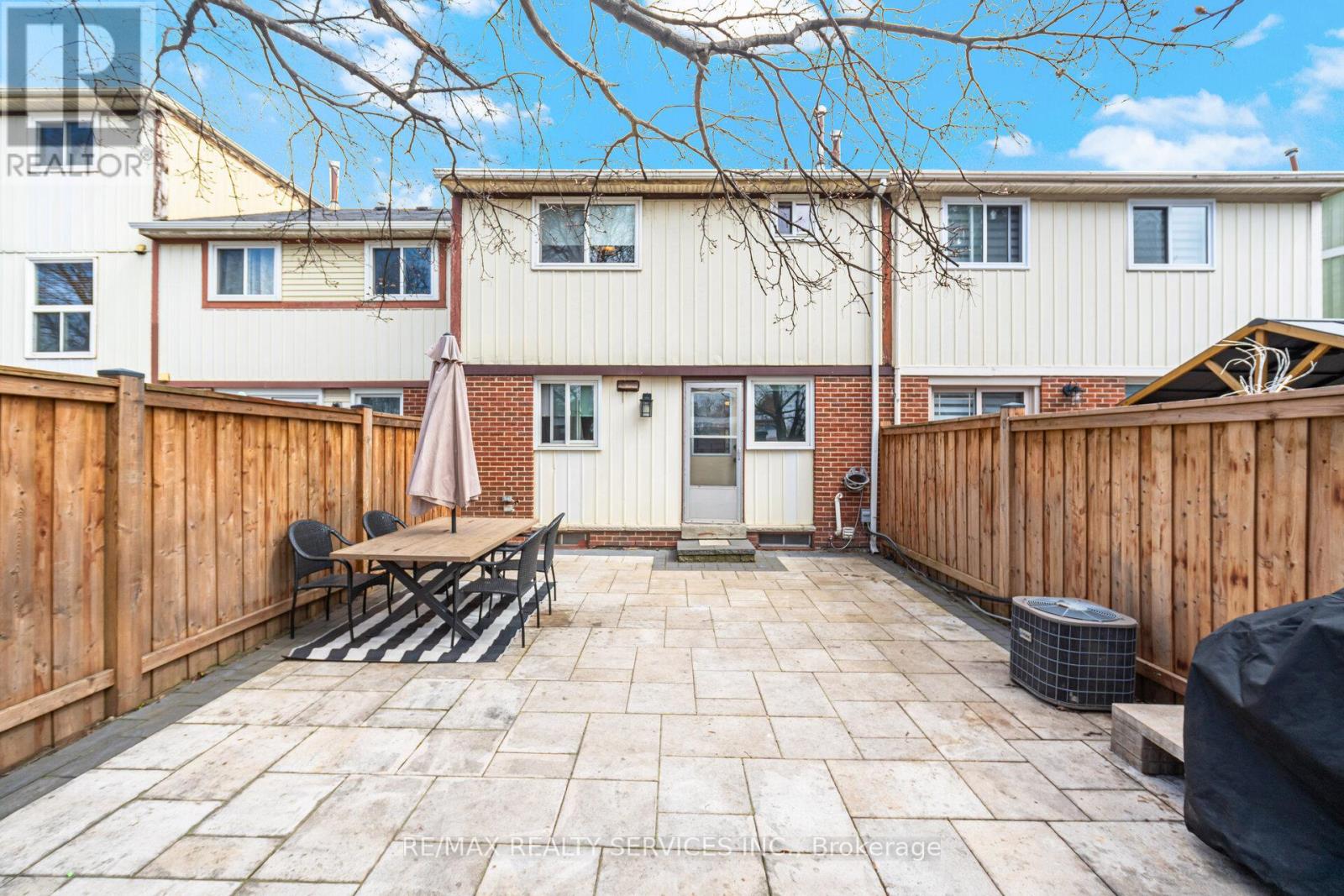 48 Terryhill Square, Brampton, Ontario  L6Z 1N1 - Photo 39 - W13029710