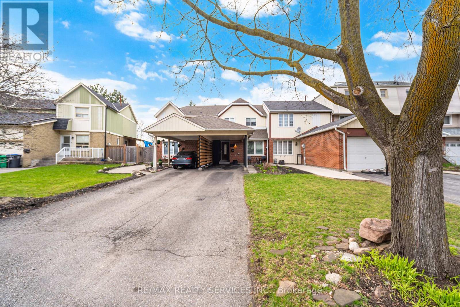 48 Terryhill Square, Brampton, Ontario  L6Z 1N1 - Photo 4 - W13029710