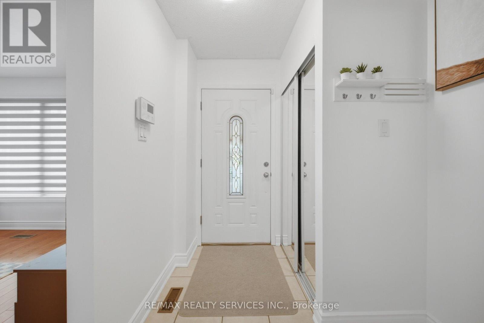 48 Terryhill Square, Brampton, Ontario  L6Z 1N1 - Photo 9 - W13029710