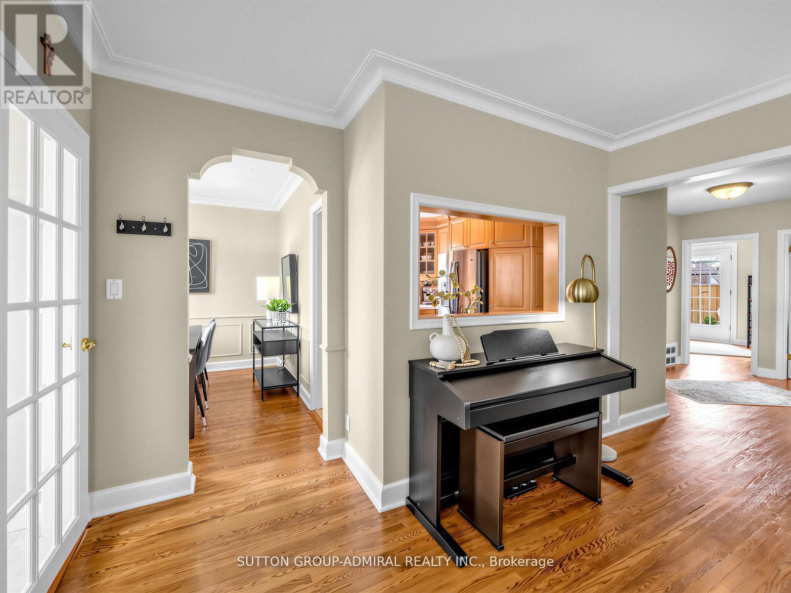 24 Billingham Road, Toronto, Ontario  M9B 3X1 - Photo 10 - W13029758