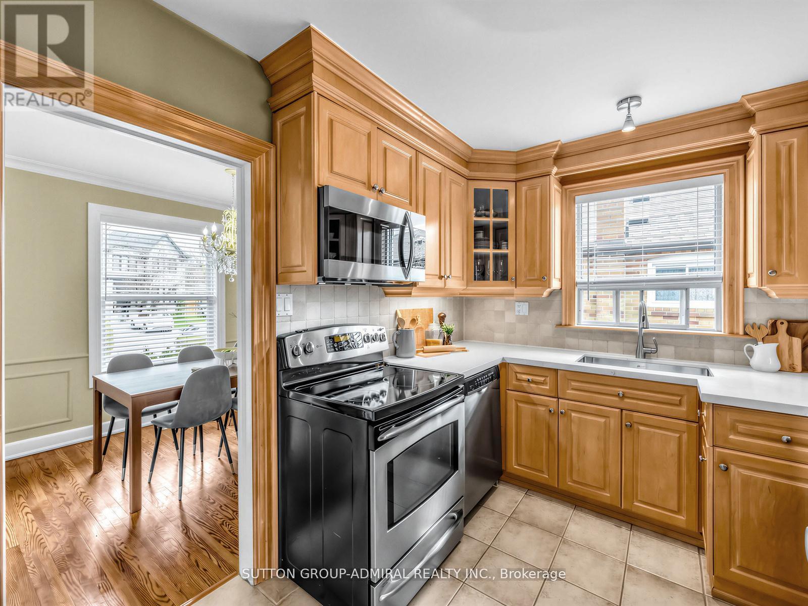 24 Billingham Road, Toronto, Ontario  M9B 3X1 - Photo 14 - W13029758