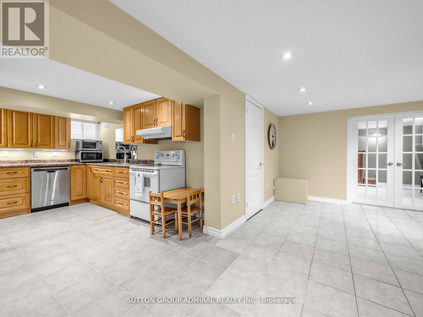 24 Billingham Road, Toronto, Ontario  M9B 3X1 - Photo 30 - W13029758