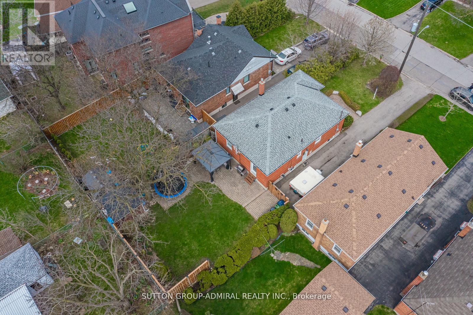 24 Billingham Road, Toronto, Ontario  M9B 3X1 - Photo 39 - W13029758