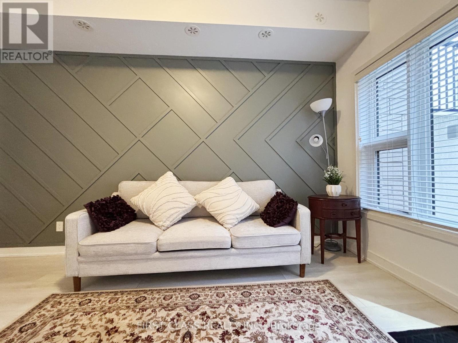 514 - 1127 Cooke Boulevard, Burlington, Ontario  L7T 4A8 - Photo 2 - W13029778