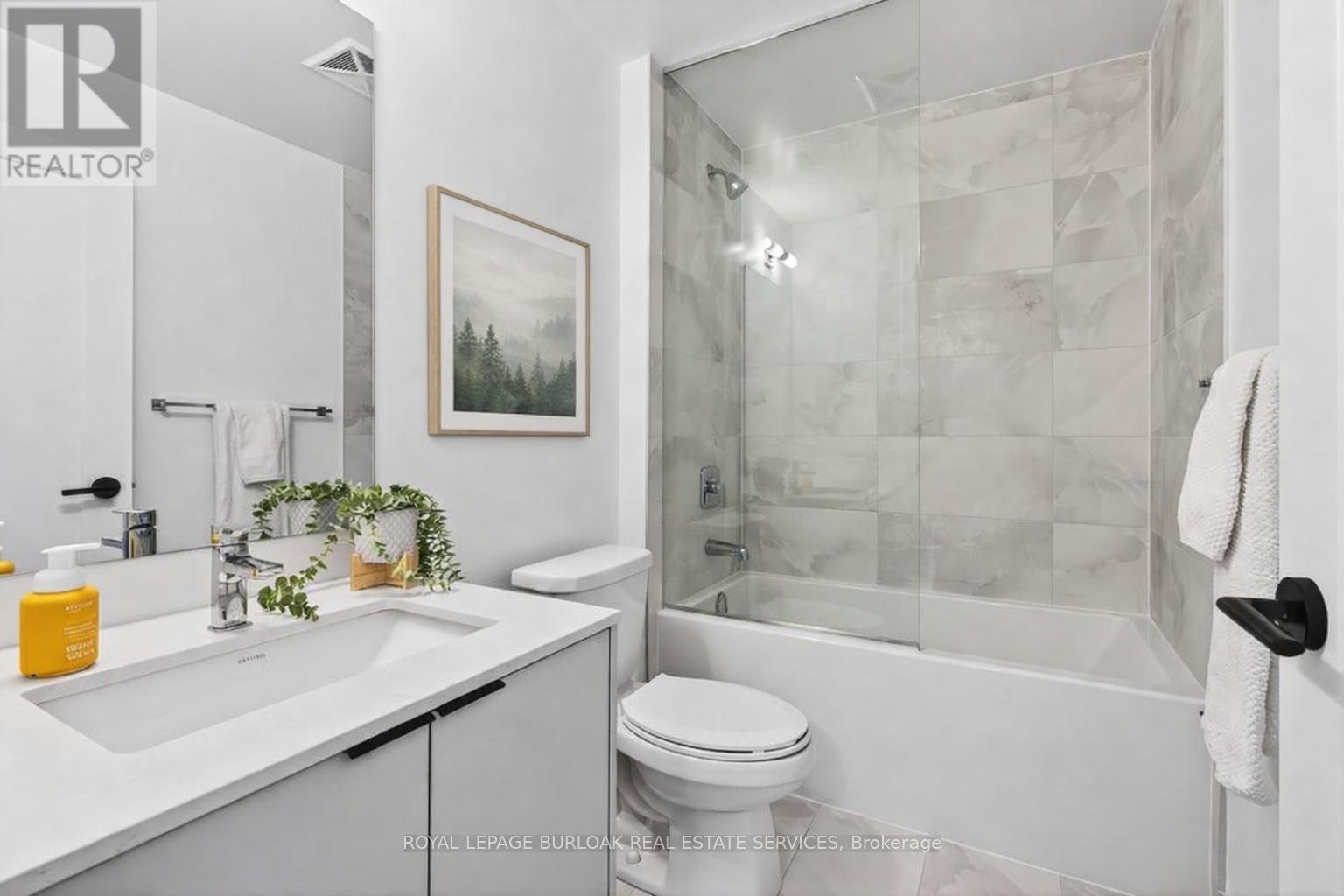 702 - 2088 James Street, Burlington, Ontario  L7R 1H6 - Photo 13 - W13029784