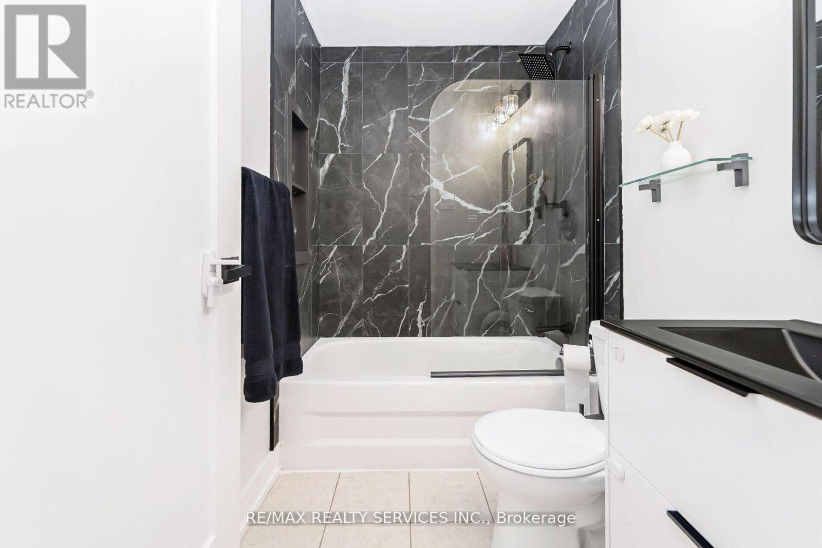 31 Huntingwood Crescent, Brampton, Ontario  L6S 1S5 - Photo 28 - W13029818