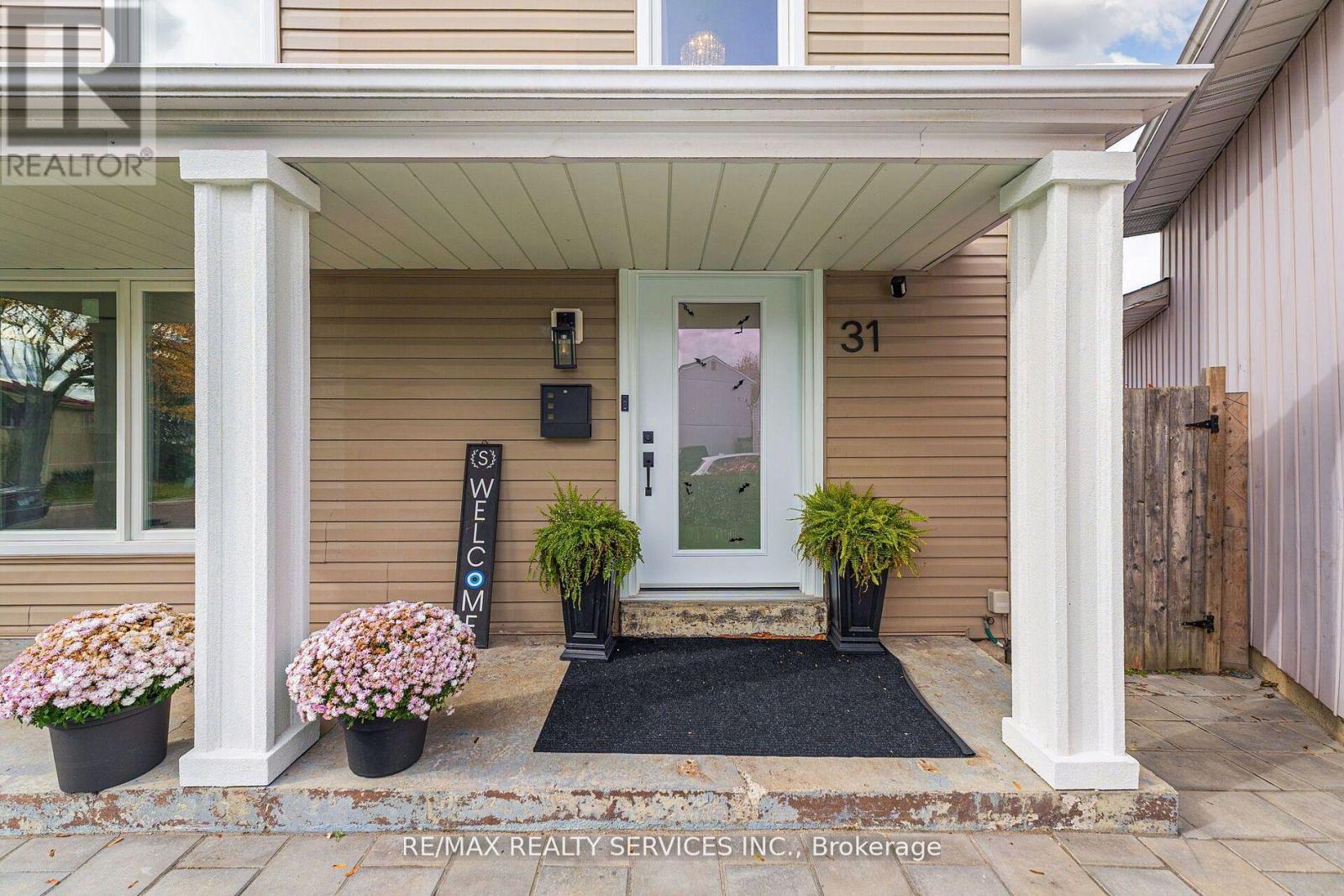 31 Huntingwood Crescent, Brampton, Ontario  L6S 1S5 - Photo 6 - W13029818