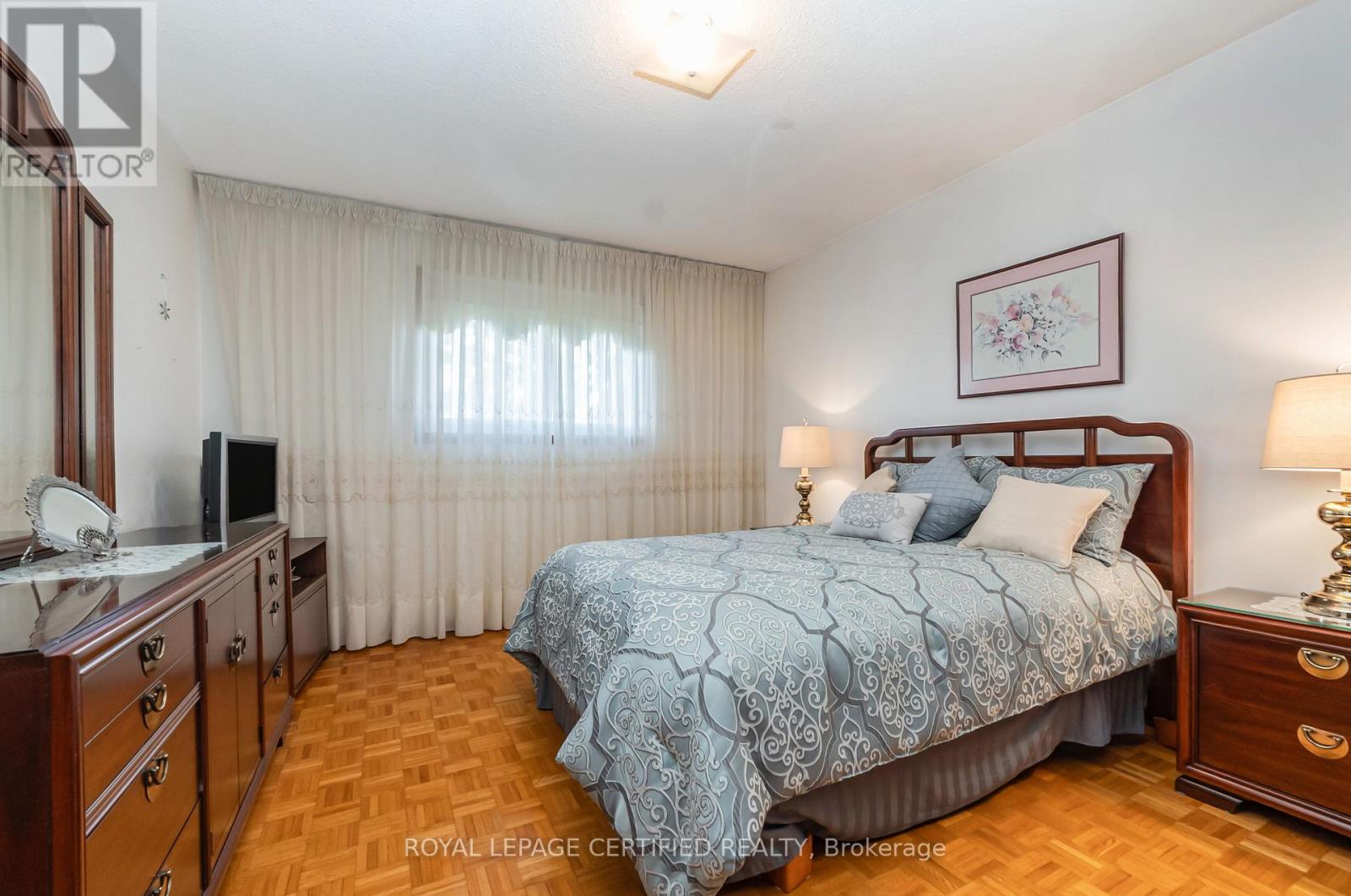 64 Malcolm Crescent, Brampton, Ontario  L6S 3C8 - Photo 13 - W13029824