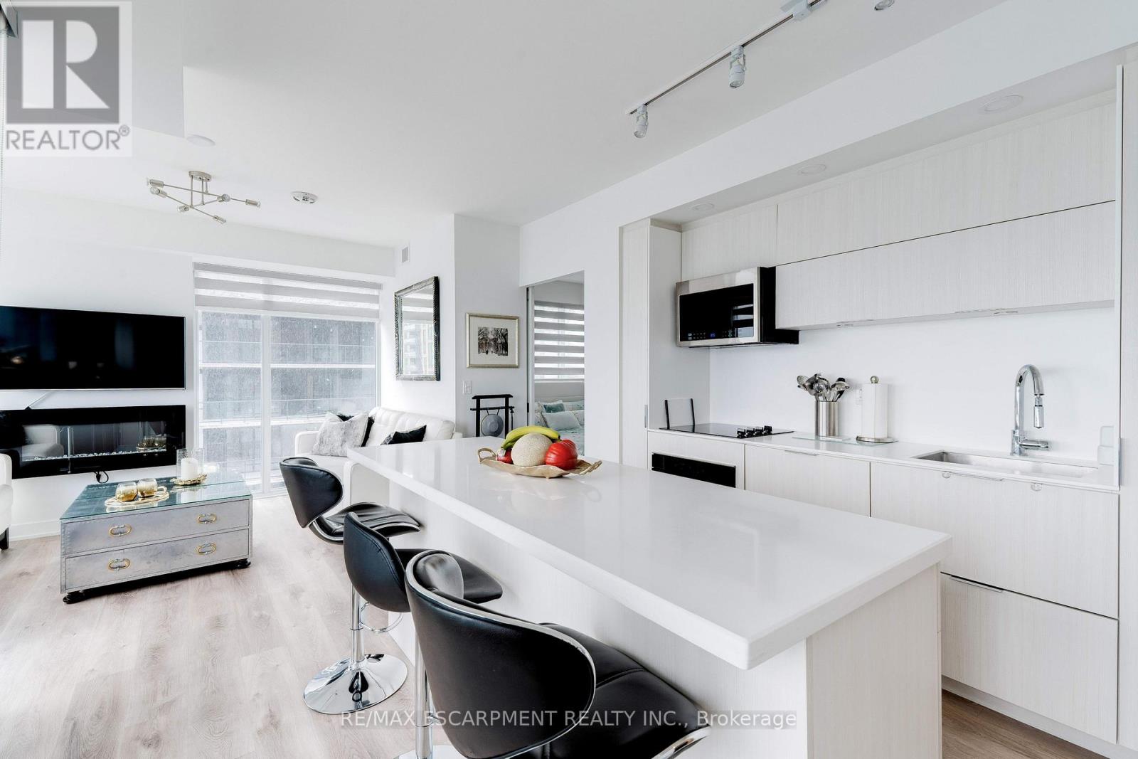 1707 - 370 Martha Street, Burlington, Ontario  L7R 0G9 - Photo 6 - W13029832