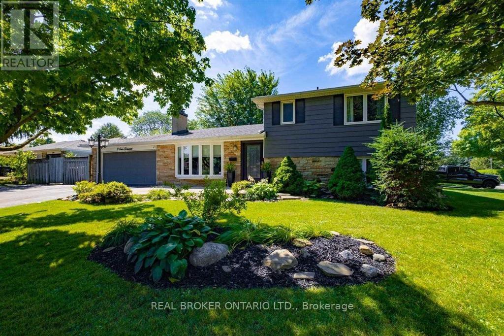 2 CORE CRESCENT, Brampton, Ontario