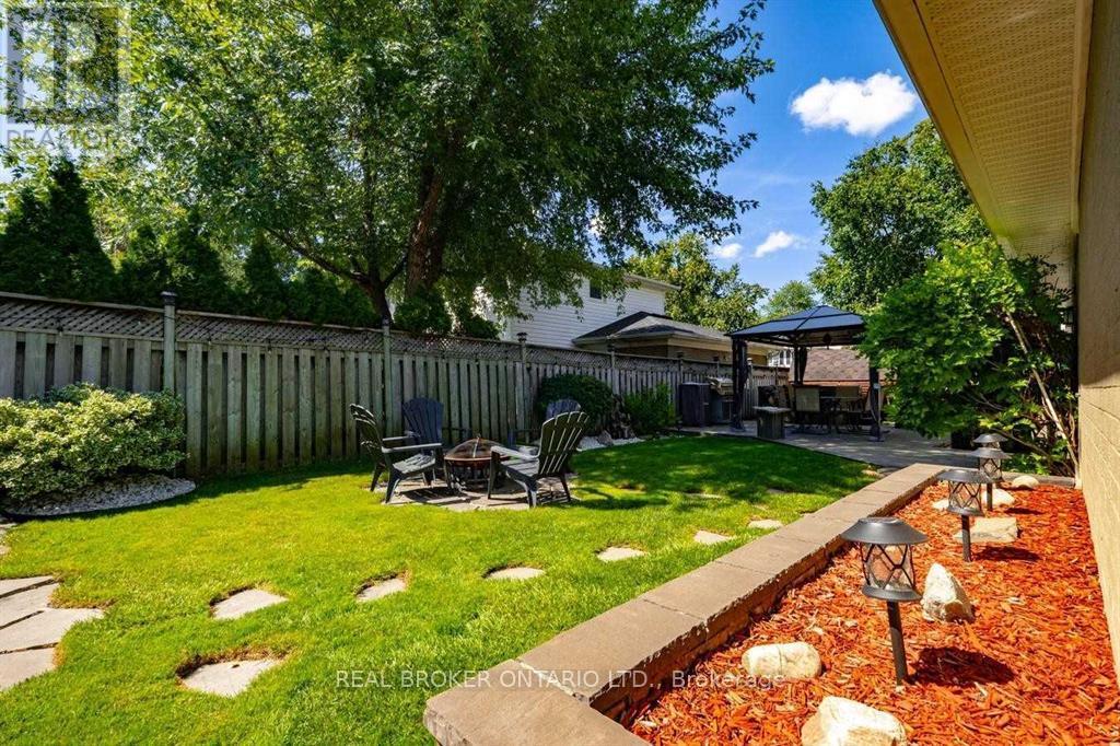 2 Core Crescent, Brampton, Ontario  L6W 2G7 - Photo 30 - W13029836