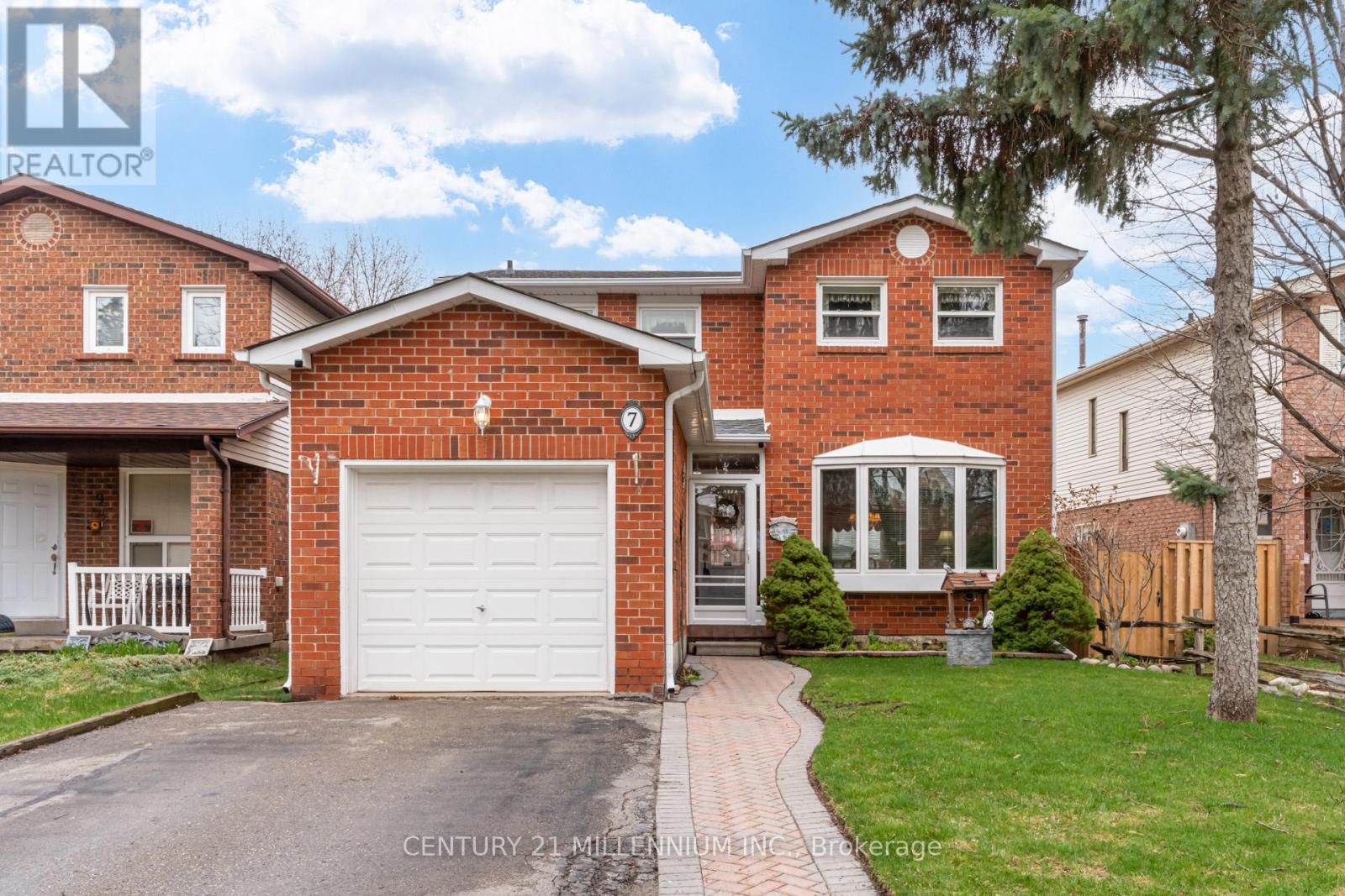 7 OLEANDER CRESCENT, Brampton, Ontario