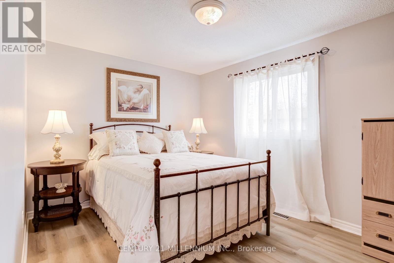 7 Oleander Crescent, Brampton, Ontario  L6Z 2C1 - Photo 16 - W13029844