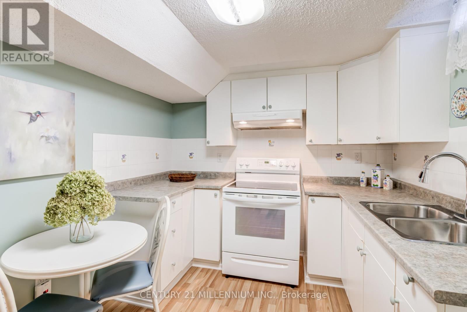 7 Oleander Crescent, Brampton, Ontario  L6Z 2C1 - Photo 22 - W13029844