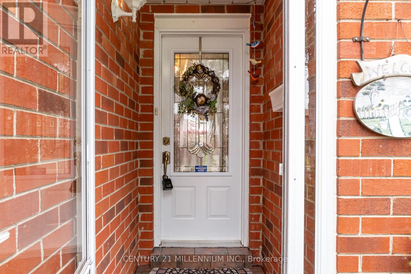 7 Oleander Crescent, Brampton, Ontario  L6Z 2C1 - Photo 4 - W13029844