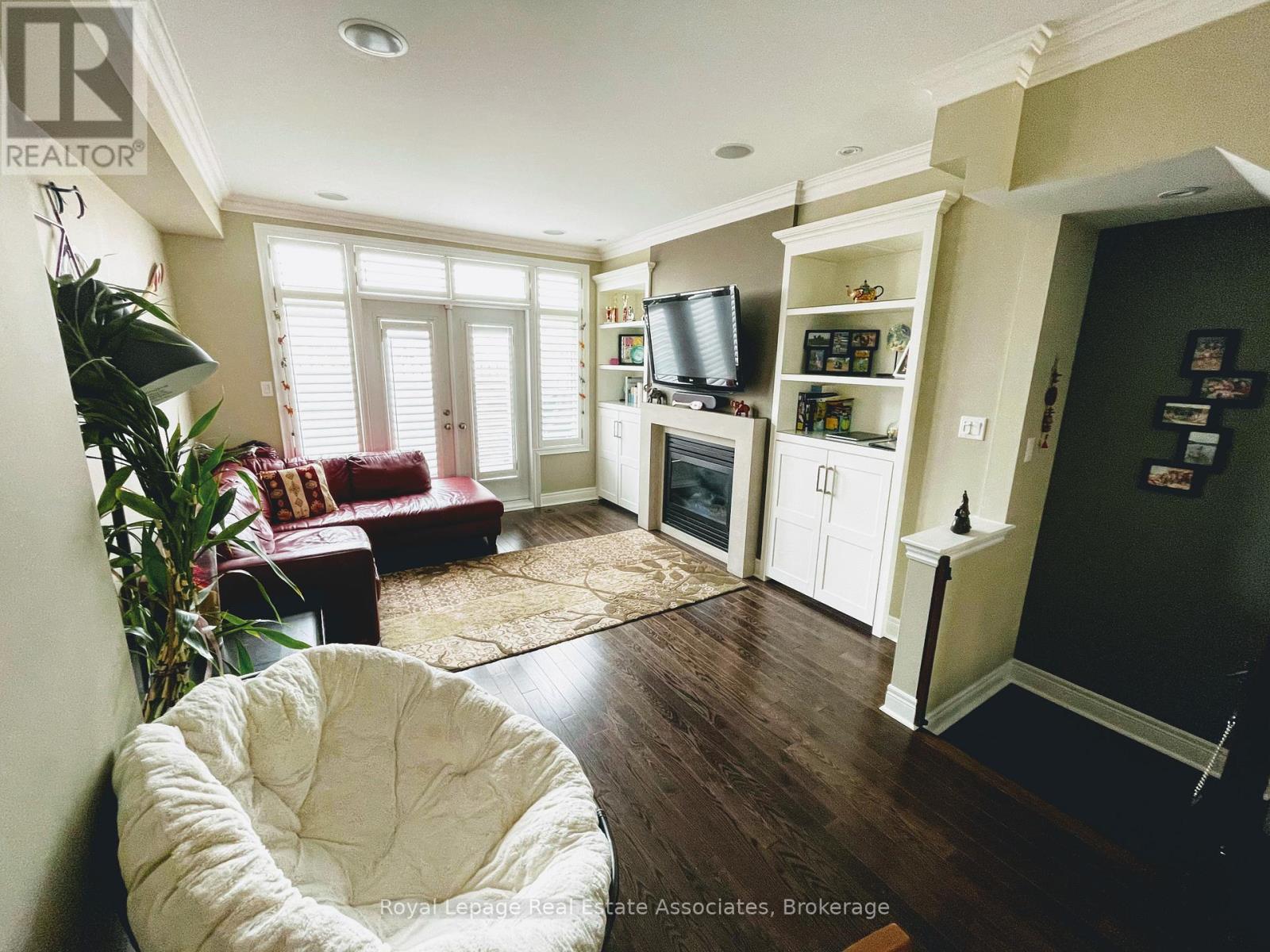 56 Lobo Mews, Toronto, Ontario  M8Z 0B1 - Photo 5 - W13029860