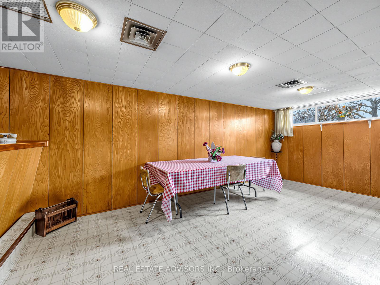 175 Lindylou Road, Toronto, Ontario  M9M 2B8 - Photo 22 - W13029868