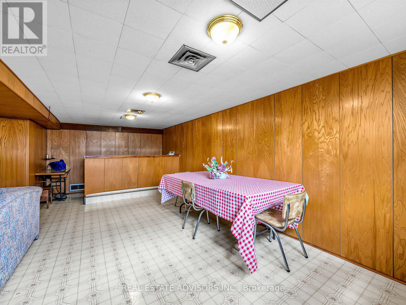 175 Lindylou Road, Toronto, Ontario  M9M 2B8 - Photo 23 - W13029868