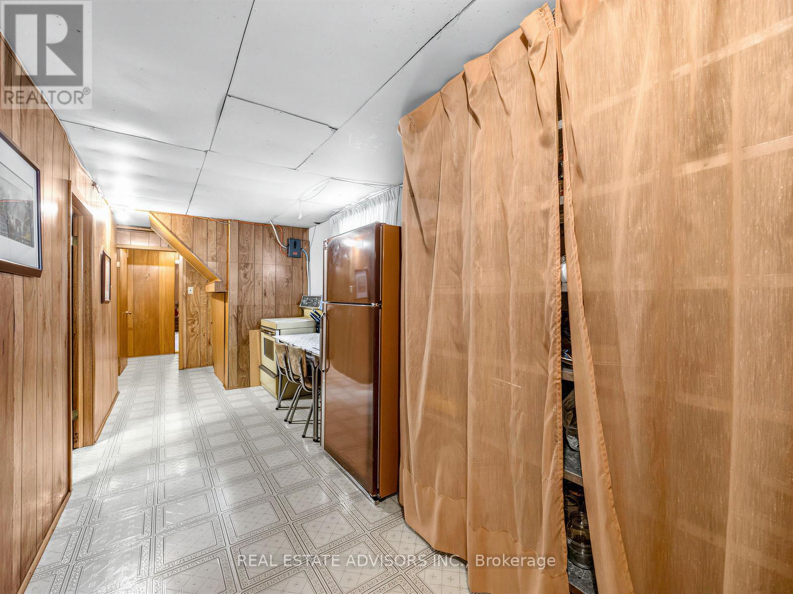 175 Lindylou Road, Toronto, Ontario  M9M 2B8 - Photo 29 - W13029868