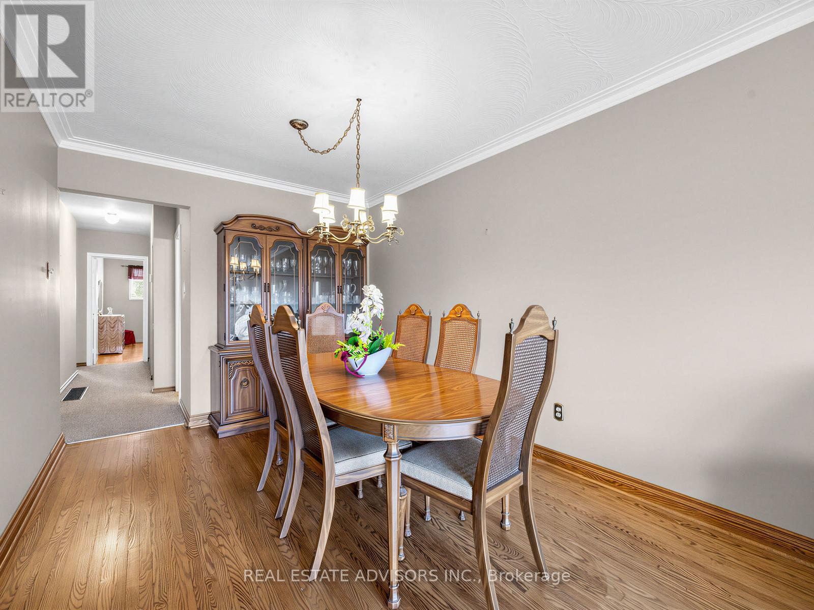 175 Lindylou Road, Toronto, Ontario  M9M 2B8 - Photo 7 - W13029868
