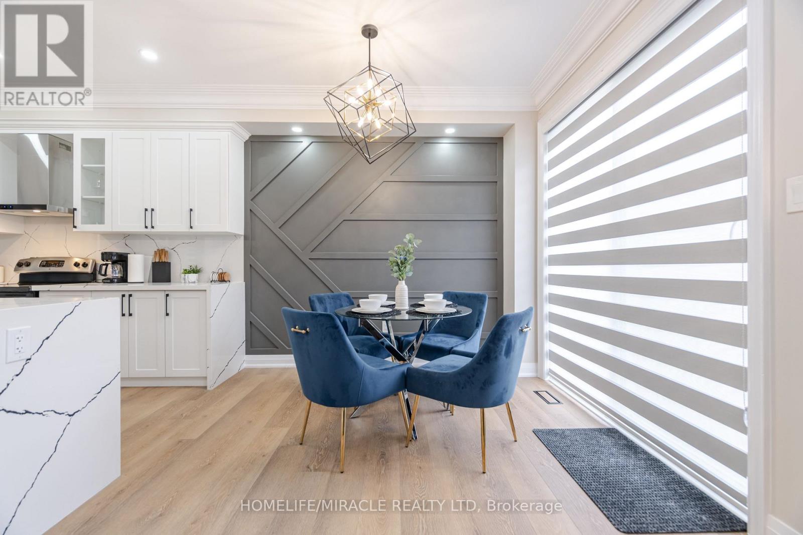 28 Sussexvale Drive, Brampton, Ontario  L6R 3S1 - Photo 8 - W13029872