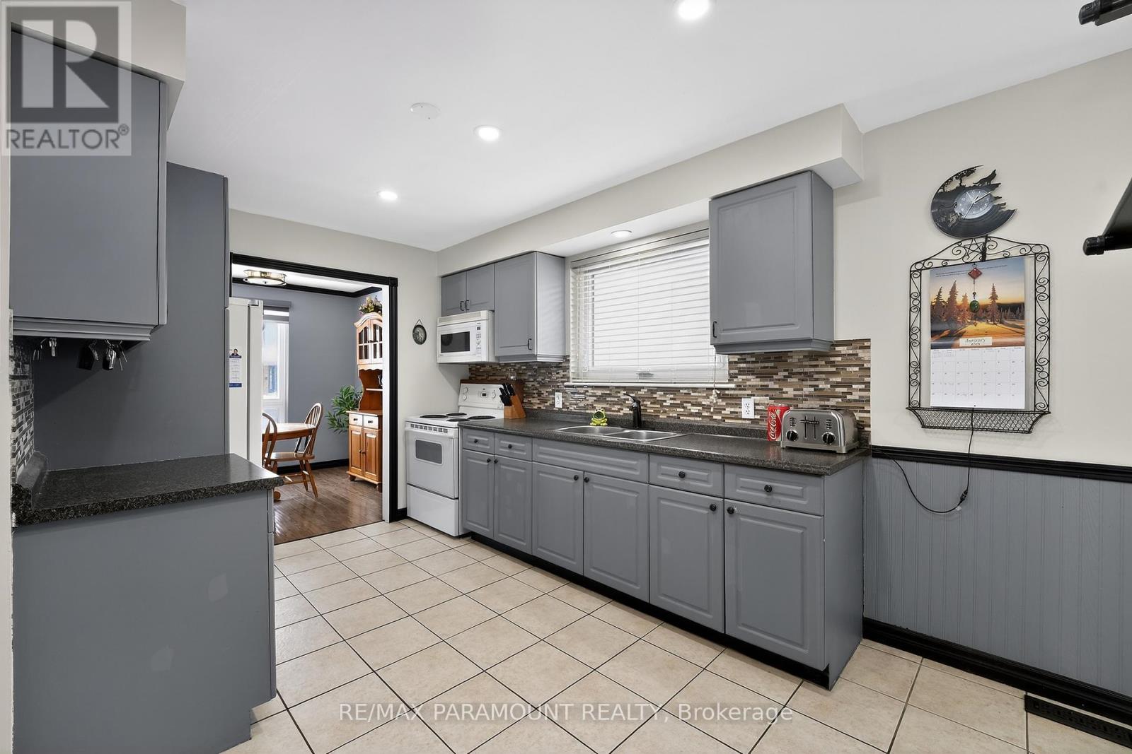 202 Archdekin Drive, Brampton, Ontario  L6V 1Z1 - Photo 14 - W13029890