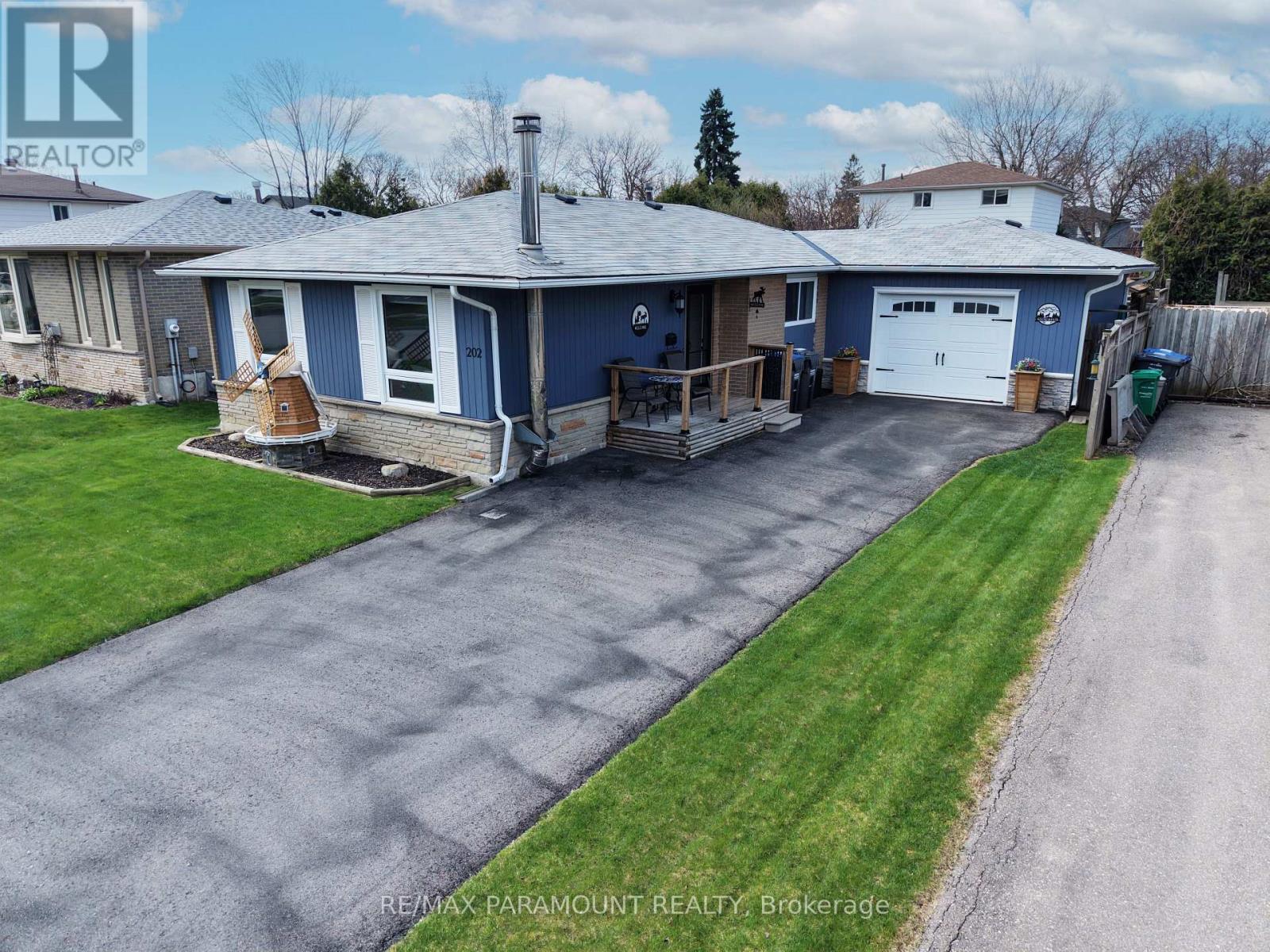 202 Archdekin Drive, Brampton, Ontario  L6V 1Z1 - Photo 4 - W13029890
