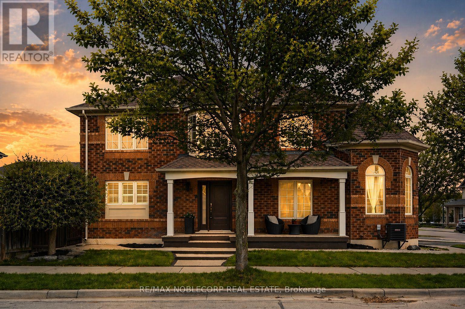 855 Luxton Drive, Milton, Ontario  L9T 6Y3 - Photo 2 - W13029910