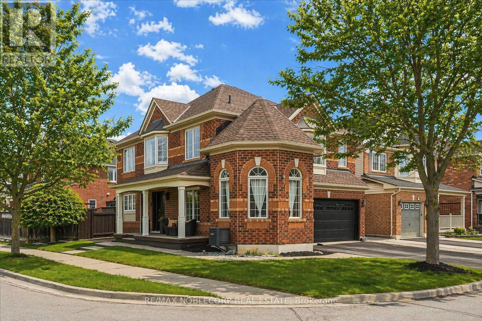 855 Luxton Drive, Milton, Ontario  L9T 6Y3 - Photo 3 - W13029910