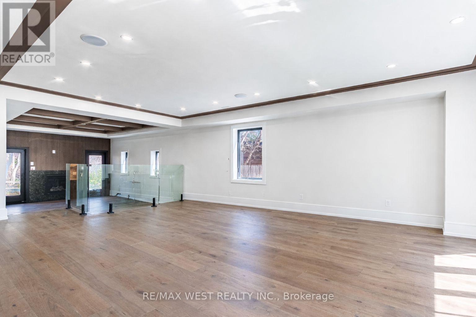 29 Blaketon Road, Toronto, Ontario  M9B 4W4 - Photo 14 - W13029940