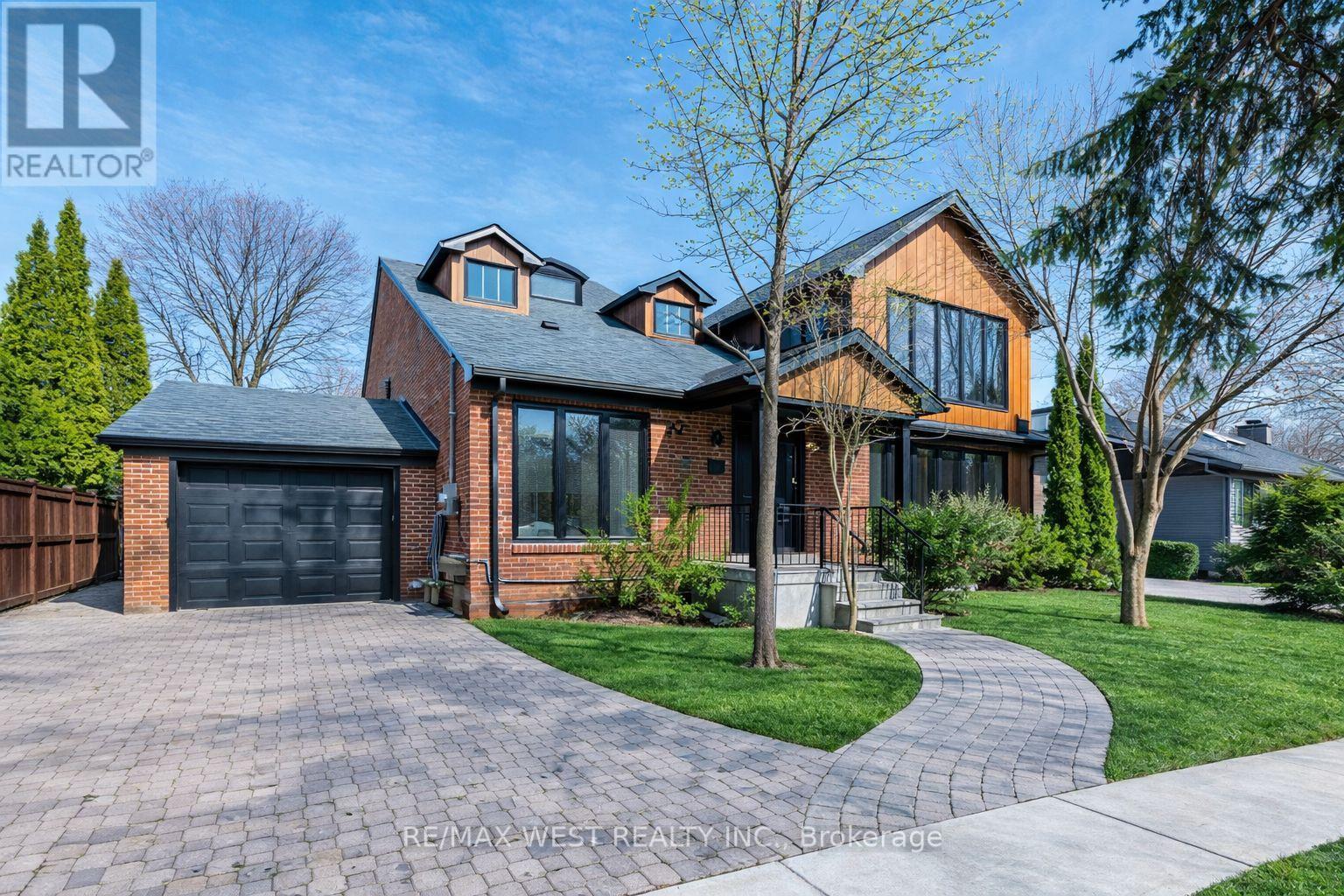 29 Blaketon Road, Toronto, Ontario  M9B 4W4 - Photo 2 - W13029940